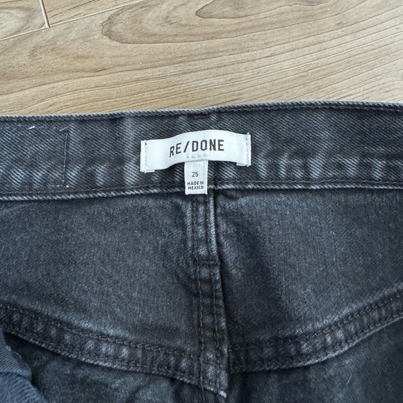 RE/DONE High Rise Jeans in Washed Black
With Rips, size 25 - Picture 6 of 8
